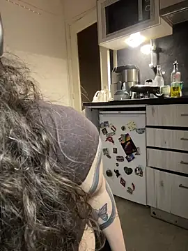 ladyturtle online show from March 28, 12:21 am