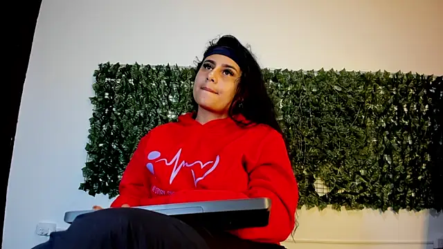 AbbyTaylorr online show from April 10, 12:27 am