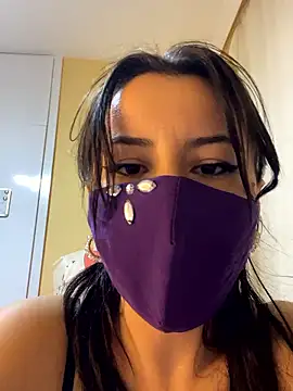 White-Petite online show from January 12, 4:45 pm