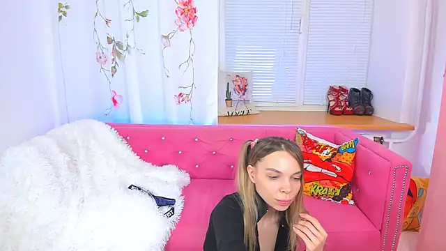 Snapshot of The_Deep_Passion chatting on March 12, 2:34 pm The Deep Passion online show from March 12, 2:34 pm