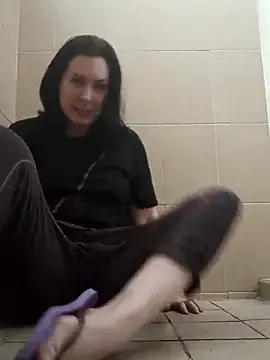 DesreRose online show from February 27, 11:05 pm