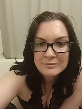 DesreRose online show from June 15, 12:35 am