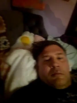 Snapshot of stuffer1 chatting on February 2, 3:05 am stuffer1 online show from February 2, 3:05 am