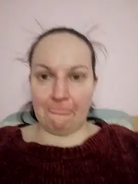 BustyLadyAlma online show from March 29, 6:35 am