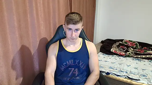 Snapshot of Todhorny9873 chatting on December 18, 8:42 am Todhorny9873 online show from December 18, 8:42 am