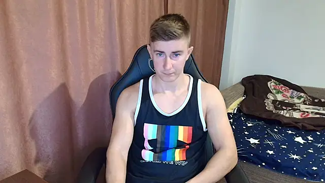 Snapshot of Todhorny9873 chatting on January 10, 4:44 am Todhorny9873 online show from January 10, 4:44 am