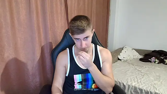 Snapshot of Todhorny9873 chatting on January 13, 7:54 am Todhorny9873 online show from January 13, 7:54 am