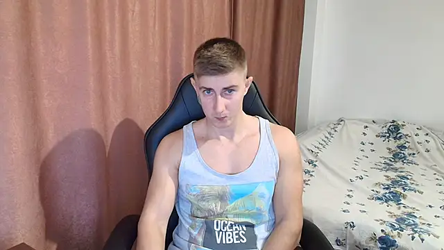 Snapshot of Todhorny9873 chatting on January 23, 9:50 am Todhorny9873 online show from January 23, 9:50 am