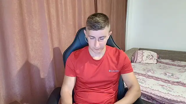 Snapshot of Todhorny9873 chatting on February 24, 6:38 am Todhorny9873 online show from February 24, 6:38 am