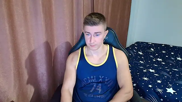 Snapshot of Todhorny9873 chatting on December 18, 6:30 am Todhorny9873 online show from December 18, 6:30 am