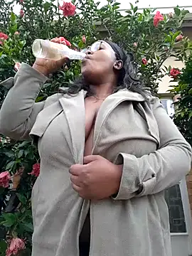 Snapshot of SWEETDOLLY29XX chatting on January 17, 9:17 am SWEETDOLLY29XX online show from January 17, 9:17 am