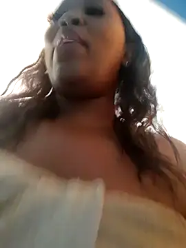 Snapshot of SWEETDOLLY29XX chatting on January 18, 8:52 am SWEETDOLLY29XX online show from January 18, 8:52 am