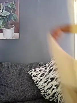 Snapshot of SWEETDOLLY29XX chatting on February 8, 7:48 am SWEETDOLLY29XX online show from February 8, 7:48 am