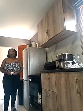 Snapshot of SWEETDOLLY29XX chatting on March 21, 7:55 am SWEETDOLLY29XX online show from March 21, 7:55 am