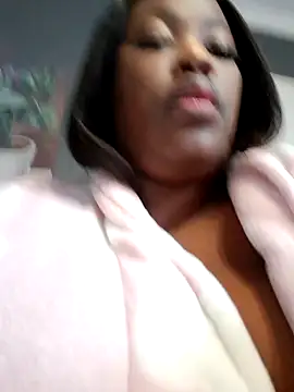 Snapshot of SWEETDOLLY29XX chatting on October 12, 3:11 pm SWEETDOLLY29XX online show from October 12, 3:11 pm