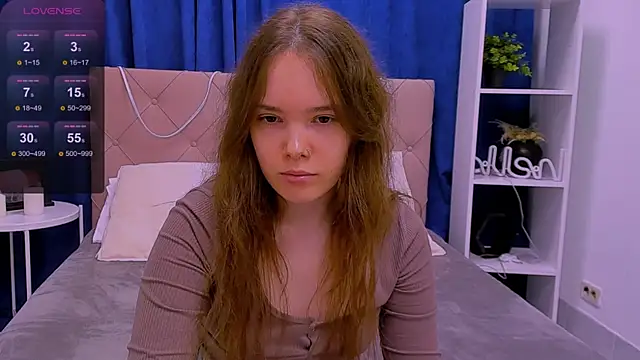 Janie JJ Curvie online show from March 15, 1:22 am