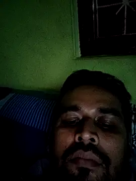 Snapshot of prit720 chatting on October 2, 11:06 am prit720 online show from October 2, 11:06 am