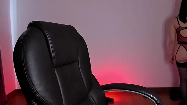 HazelKush online show from October 2, 7:21 pm