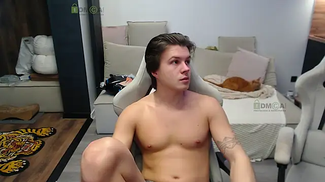 Snapshot of Sunny-Girl1 chatting on January 6, 7:45 am Sunny-Girl1 online show from January 6, 7:45 am