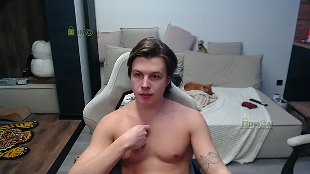 Snapshot of Sunny-Girl1 chatting on January 16, 12:31 pm Sunny-Girl1 online show from January 16, 12:31 pm