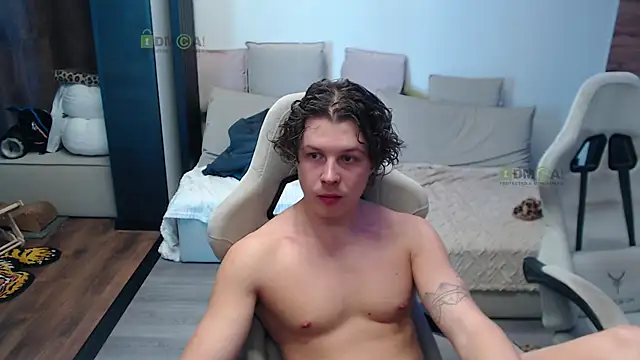 Snapshot of Sunny-Girl1 chatting on February 25, 11:20 am Sunny-Girl1 online show from February 25, 11:20 am