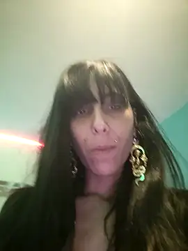 misscectito13 online show from March 16, 9:05 pm