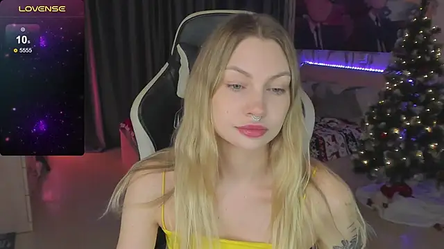 BiMolly online show from February 28, 9:12 pm