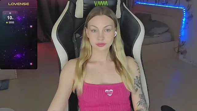 BiMolly online show from March 14, 9:35 am