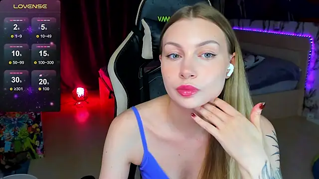 BiMolly online show from October 26, 9:21 pm