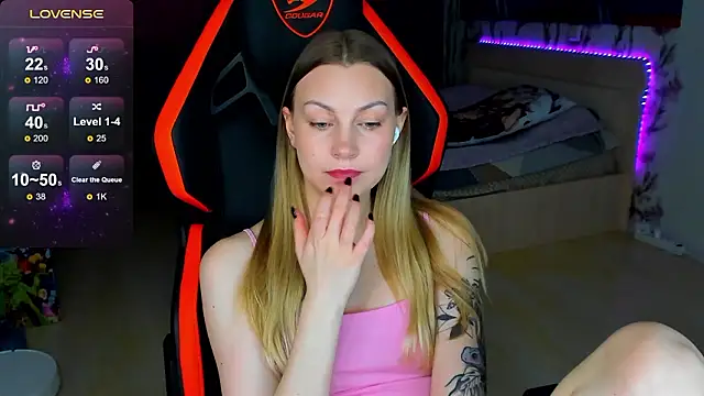 BiMolly online show from February 28, 1:12 pm