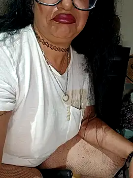 PichyPrettyPussy online show from October 24, 11:17 am