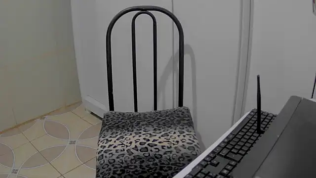 Snapshot of Transsafada1 chatting on November 21, 4:49 pm Transsafada1 online show from November 21, 4:49 pm