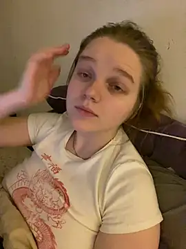 Snapshot of -MimmiLissa- chatting on January 12, 4:52 am -MimmiLissa- online show from January 12, 4:52 am