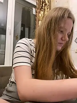 Snapshot of -MimmiLissa- chatting on January 19, 1:53 am -MimmiLissa- online show from January 19, 1:53 am