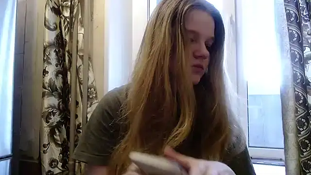 Snapshot of -MimmiLissa- chatting on October 16, 12:28 pm -MimmiLissa- online show from October 16, 12:28 pm