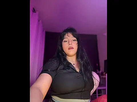 Snapshot of Naiara_sex chatting on November 10, 5:39 am Naiara sex online show from November 10, 5:39 am