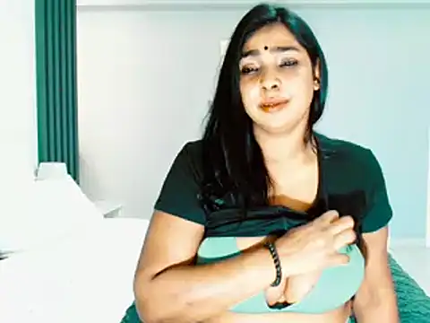 apishkagalmon online show from October 11, 8:57 am