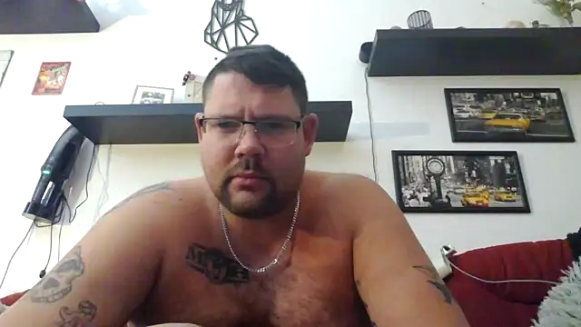 sexykevin17cm online show from April 10, 11:09 pm