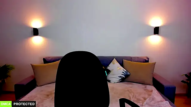 Snapshot of TheWoman__ chatting on October 16, 6:53 pm TheWoman online show from October 16, 6:53 pm