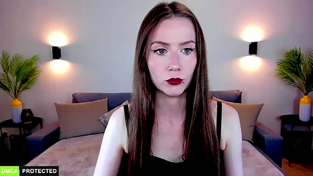 TheWoman   online show from July 16, 11:27 am