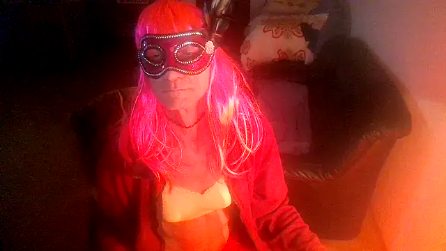 Snapshot of Python43 chatting on February 3, 6:39 pm Python43 online show from February 3, 6:39 pm