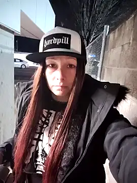 Snapshot of Babii_Nova chatting on December 16, 2:15 am Babii Nova online show from December 16, 2:15 am