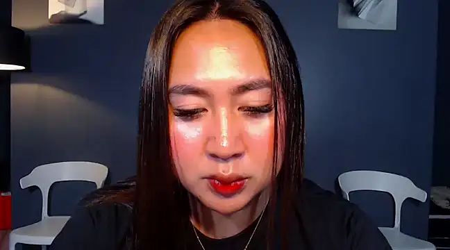 HOTTESTCANDYTS online show from December 19, 1:40 pm