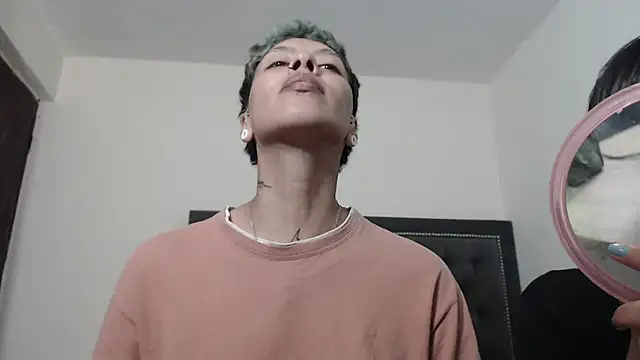 dulce maria x online show from January 9, 8:55 pm