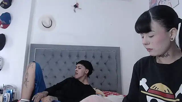 dulce maria x online show from September 28, 11:37 am