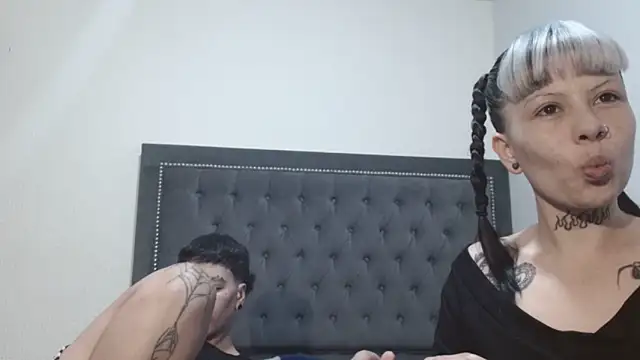 dulce maria x online show from April 5, 12:57 pm