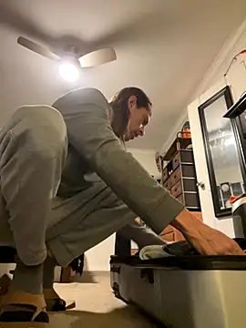 Snapshot of honneymel chatting on November 27, 1:18 am honneymel online show from November 27, 1:18 am