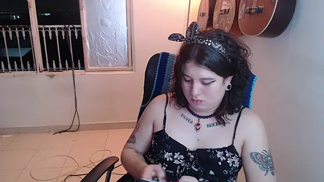 Smoke trip Alicia online show from October 31, 2:34 am