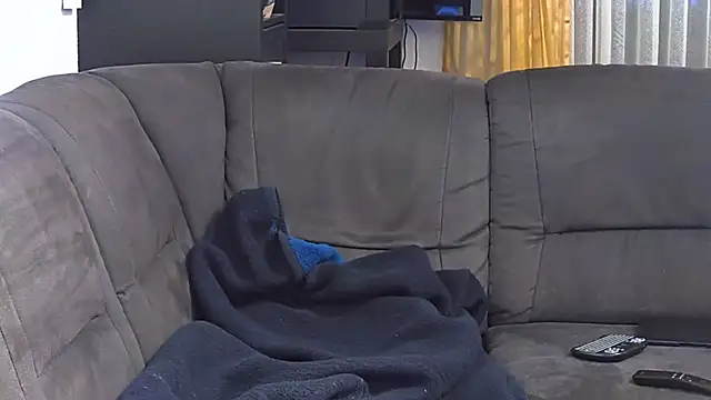 Snapshot of grandcool chatting on January 6, 6:03 am grandcool online show from January 6, 6:03 am