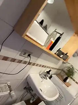 Jayjay1999x online show from January 6, 1:30 pm